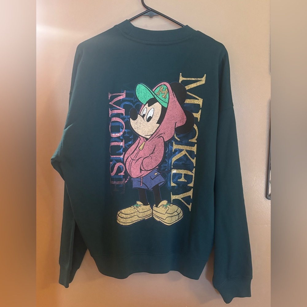 Mickey Mouse Green Sweatshirt Medium NWOT - Picture 2 of 5
